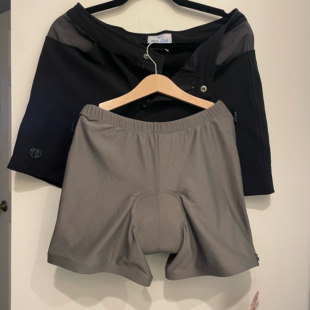 Bicycle women Pearl Izumi Black and Gray Bike Shorts NWT